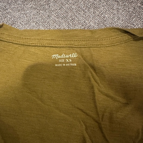 Madewell T Shirt - Picture 3 of 4